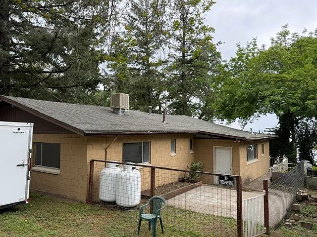 3356 Cypress Ave — Photo 13