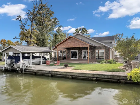 10402 Buckeye Dr, Huntsville, OH 43324
