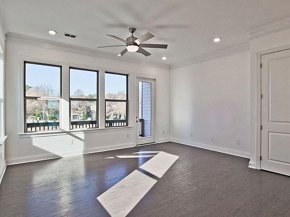 2422 Figaro Drive Elevation Image 4