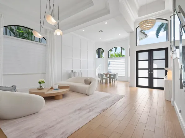 5459 NW 41st Ter, Boca Raton, FL 33496