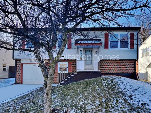 20560 S Acorn Ridge Dr, Frankfort, IL 60423