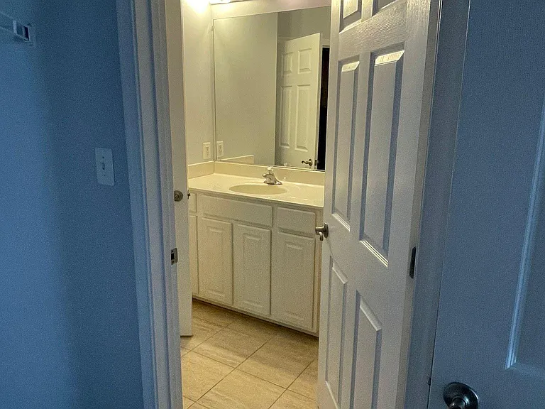 21210 McFadden Sq #303 — Photo 14