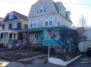 433 Beach 120th St, Rockaway Park, NY 11694
