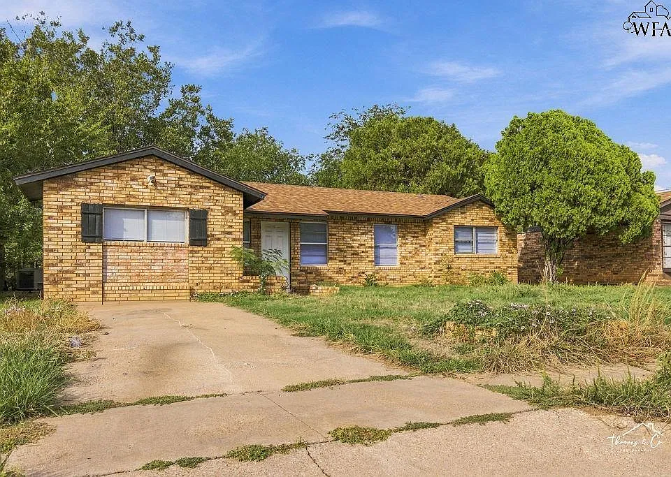 1808 Las Cruces Ln