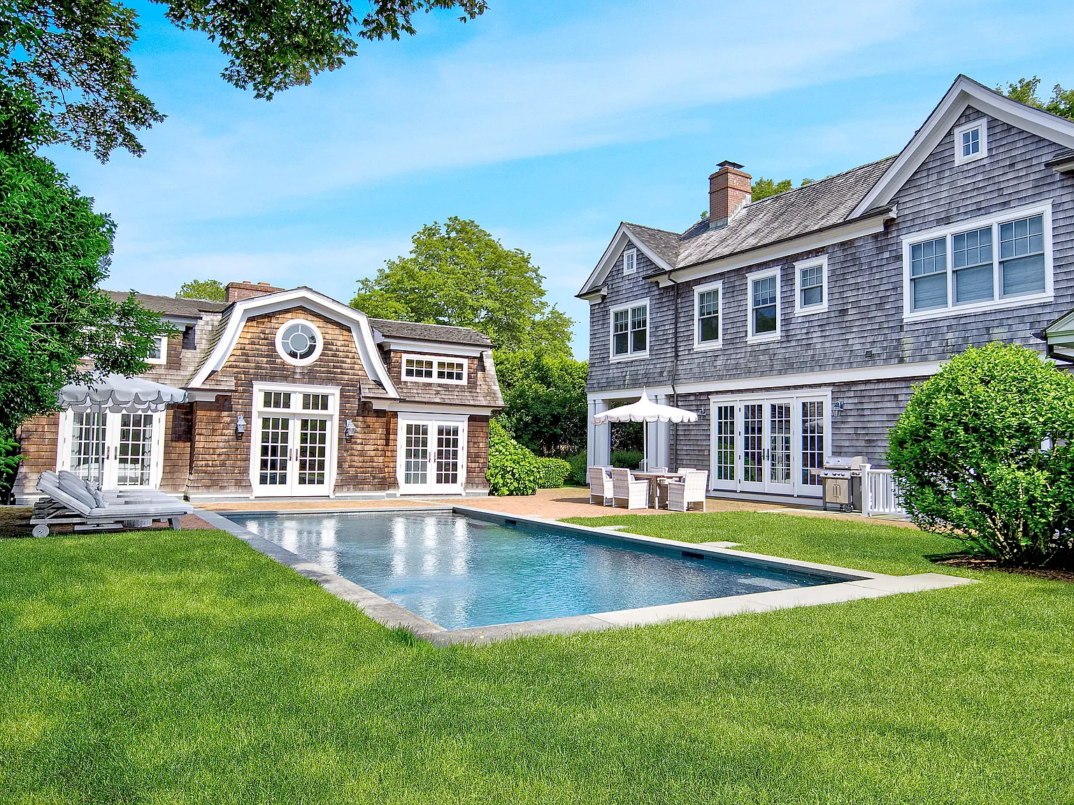 Luxury Southampton Village Rental Elegant Shingle-Style Estate — Photo 3