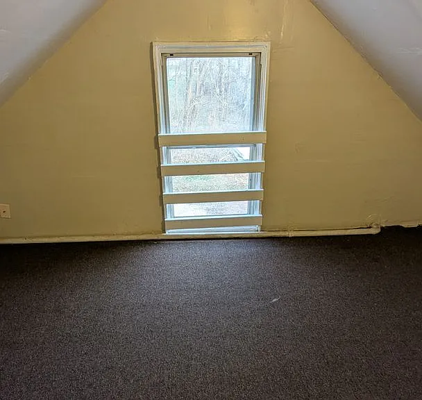 793 Boulevard St — Photo 31