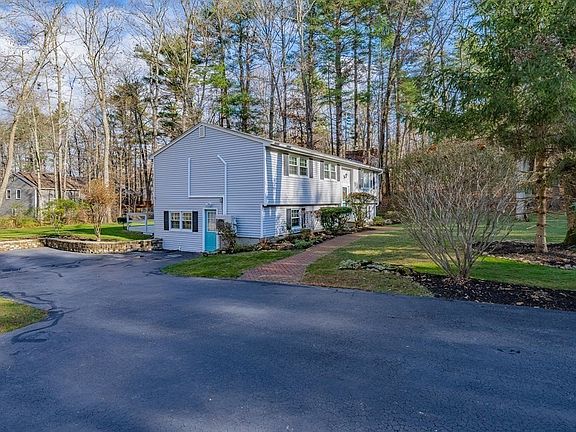 4th image of 33 Woodlawn Dr