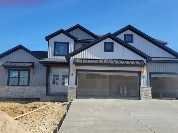 5305 Castlebar Ct, Bloomington, IL 61705