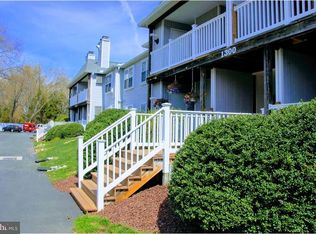 1304 Waters Edge Dr, Newark, DE 19702