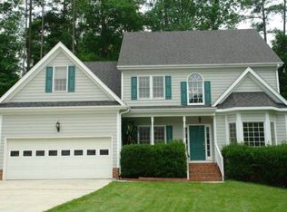 4500 Crabtree Pines Ln, Raleigh, NC 27612