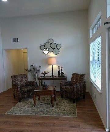 3rd image of 712 Constitution Ct APT 612
