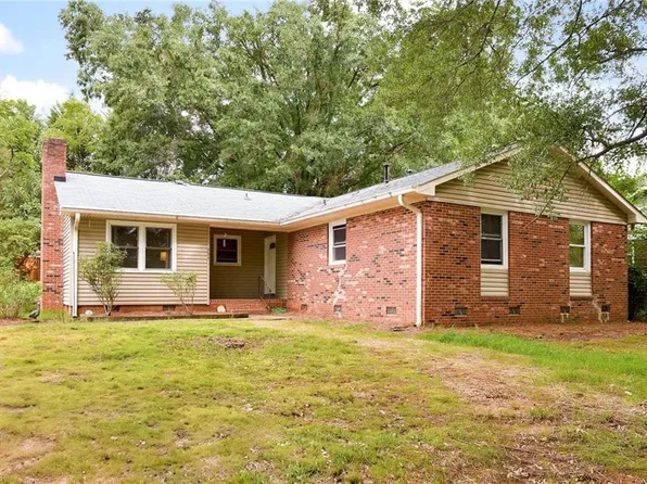 205 Capistrano Dr, Winston Salem, NC 27103