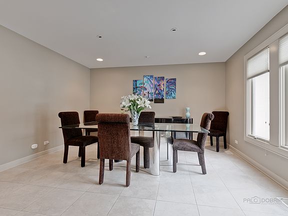 3rd image of 1480 Country Ln