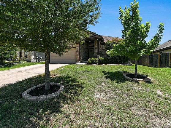 2nd image of 536 Dragon Ridge Rd
