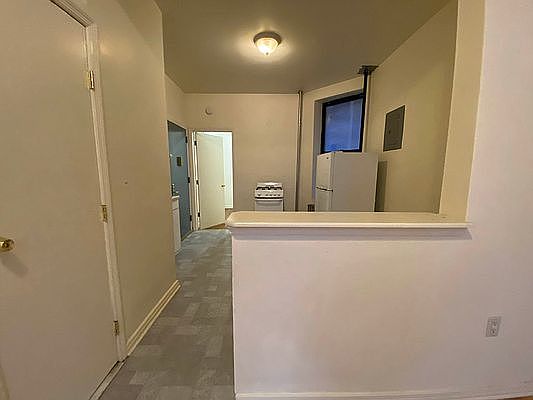 3rd image of 344 E 62nd St #1C