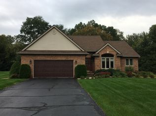6180 Chad Ct, Brighton, MI