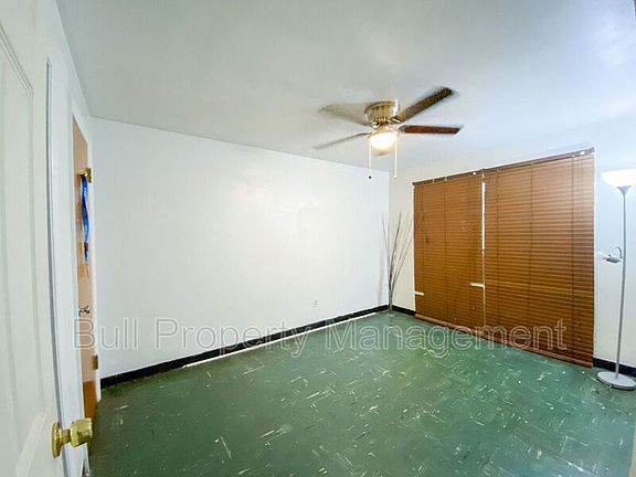 4th image of 317 E Monument Ave #10