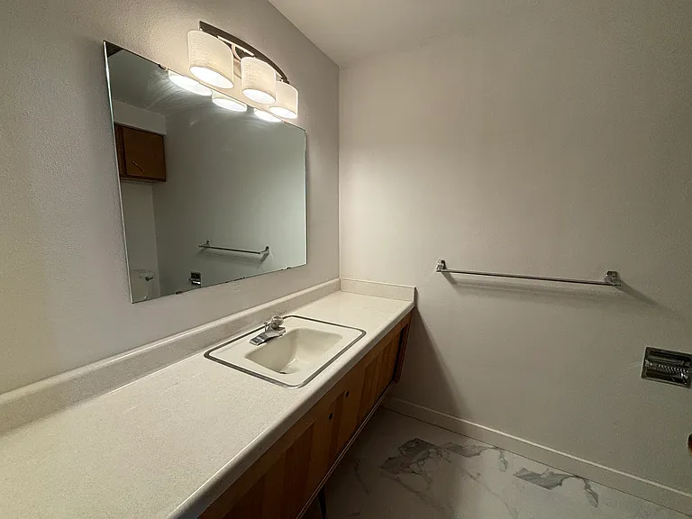 3257 Halverson Ave — Photo 21