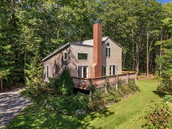 221 Shore Road, York, ME 03902