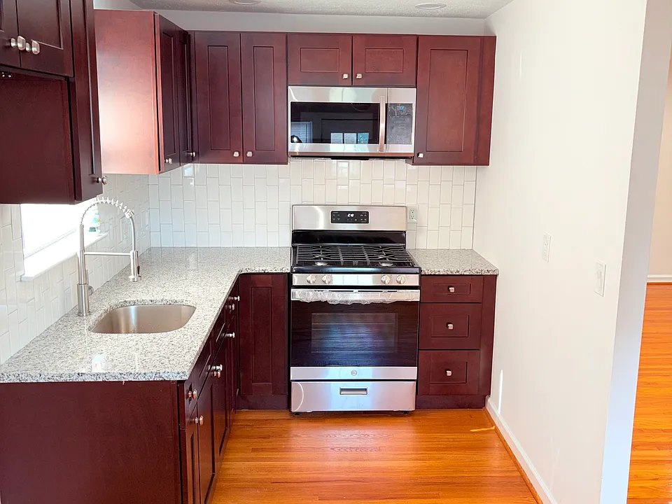 3229 Plumstead Ave #2