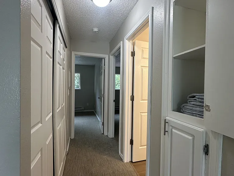 Parkview Apartments — Photo 6