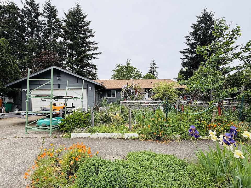 2nd image of 1139 SE 209th Ave