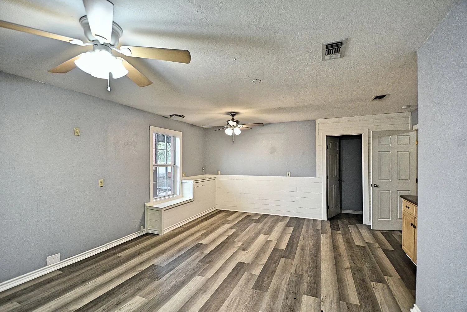 1 bed, 2.0 bath, 924 sqft, $1,195 — Photo 4
