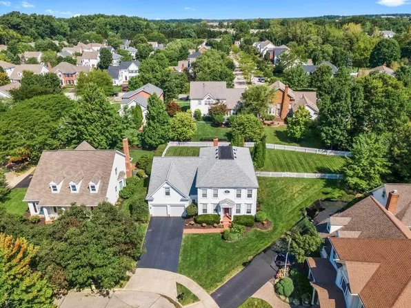 7166 Brooks Close, New Albany, OH 43054