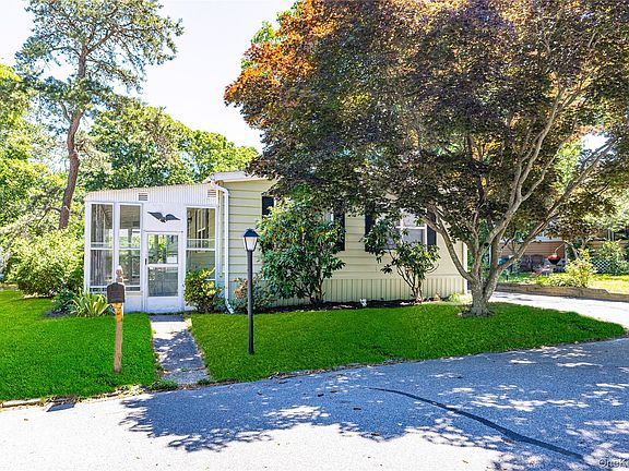 3rd image of 525 Riverleigh Avenue #106