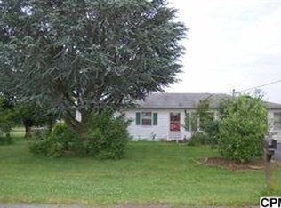 35 Oak Ave, Halifax, PA 17032
