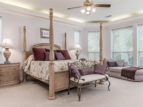 2nd image of 9402 Crosby Way