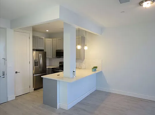 Rented by MySpaceNYC | media 15