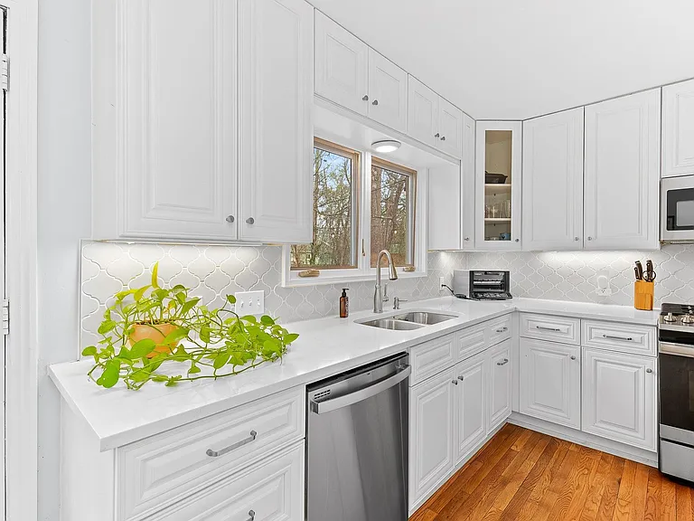 3503 Vineland Dr — Photo 10