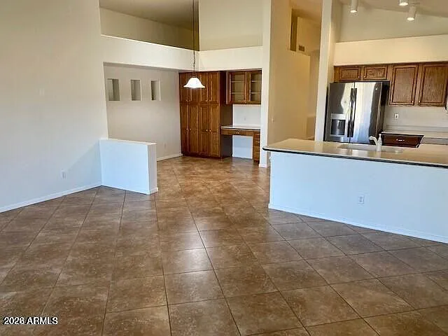 3 bed, 2.0 bath, 1746 sqft, $2,400 — Photo 4