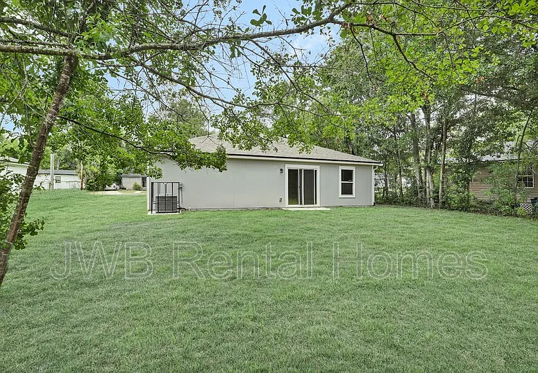 2019 Benedict Rd — Photo 14