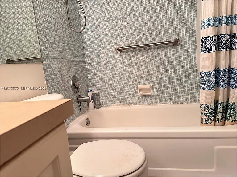 569 Fanshaw N #569 — Photo 9
