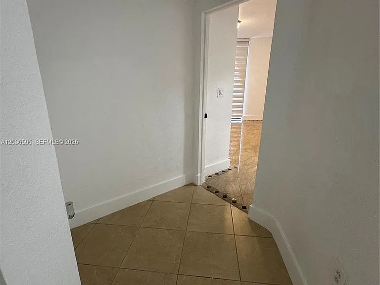 2301 SW 27th Ave #503 — Photo 18