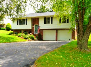 55 Cove Hills Ln, Wytheville, VA 24382