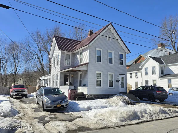 9 Mc Kinley Place, Gloversville, NY 12078