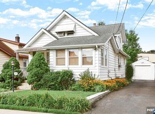 5-10 Hartley Pl, Fair Lawn, NJ 07410