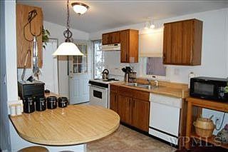 5th image of 224 Sagamore Dr