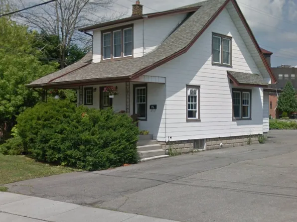 196 Maple Ave, Welland, ON L3C 5G5