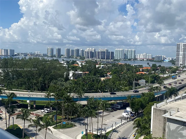 19201 Collins Ave #733 — Photo 24