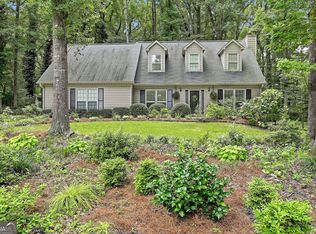 110 Greenbriar Trl, Lagrange, GA 30241