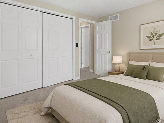 2nd image of 4623 Chestnut Ridge Rd APT D