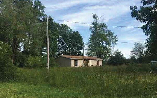 2nd image of 1185 W Barnes Rd