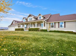 191 Songbird Way, Yakima, WA 98908