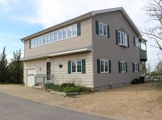 8 Barker St, Newburyport, MA 01950