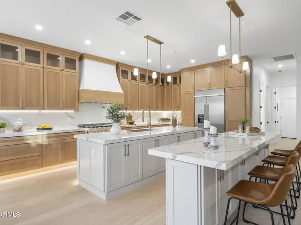 10587 E BAHIA Drive, Scottsdale, AZ 85255