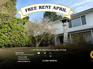 672 11th St, West Vancouver, BC